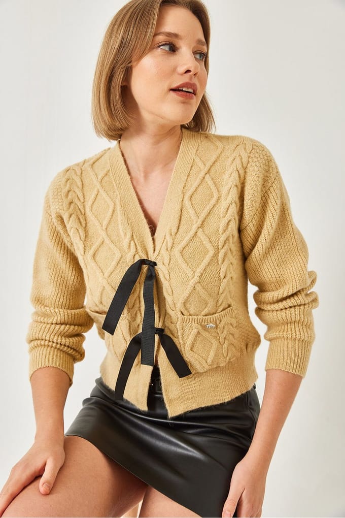 Geweven V-hals Korte Cardigan met Pompon