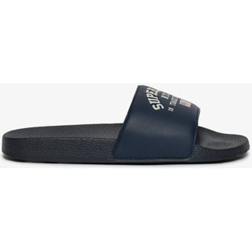 Superdry Varsity Flag Pool Slides Blauw Grootte: 3-4