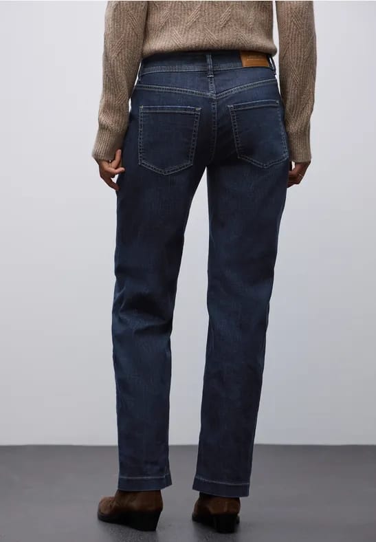 Straight Legs jeans