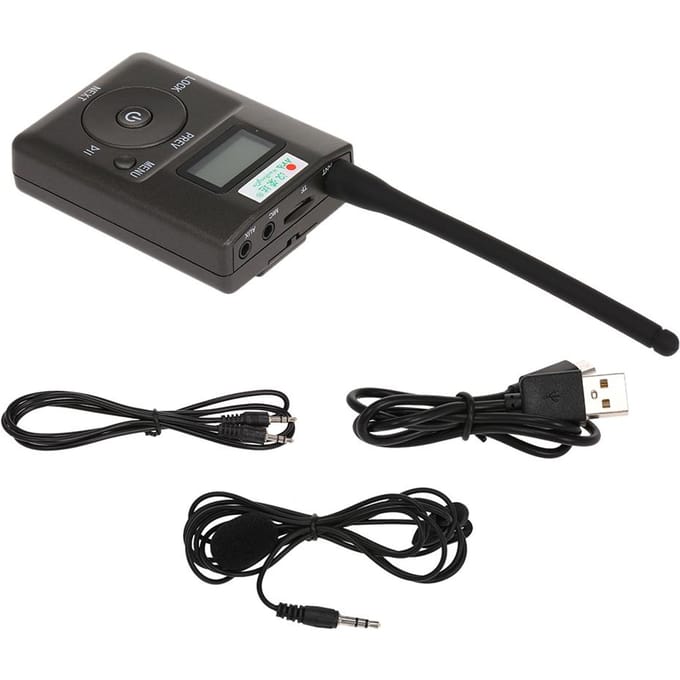 Draagbare 3,5 mm FM-zender met laag vermogen Digitale stereo radio-uitzending MIC zwart