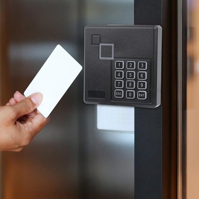 Lecteur de carte d'accès de porte étanche résistant à la pluie Système d'entrée pour Bâtiments Hôtels Noir white
