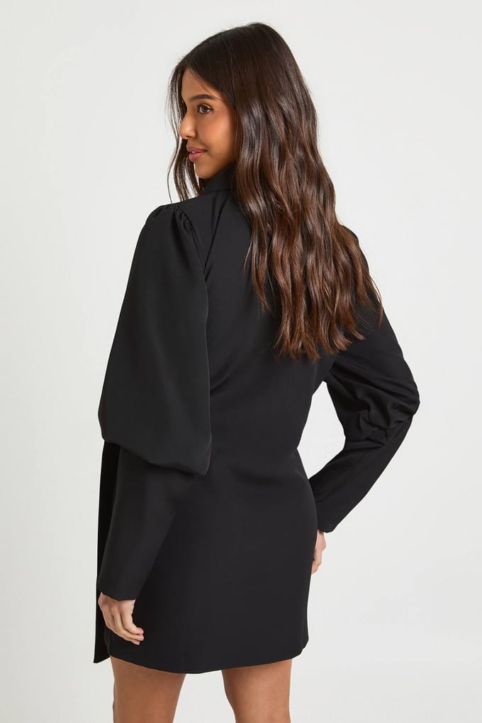boohoo Dames Blazerjurk met volume mouwen en getiede taille | Black | Maat: 6