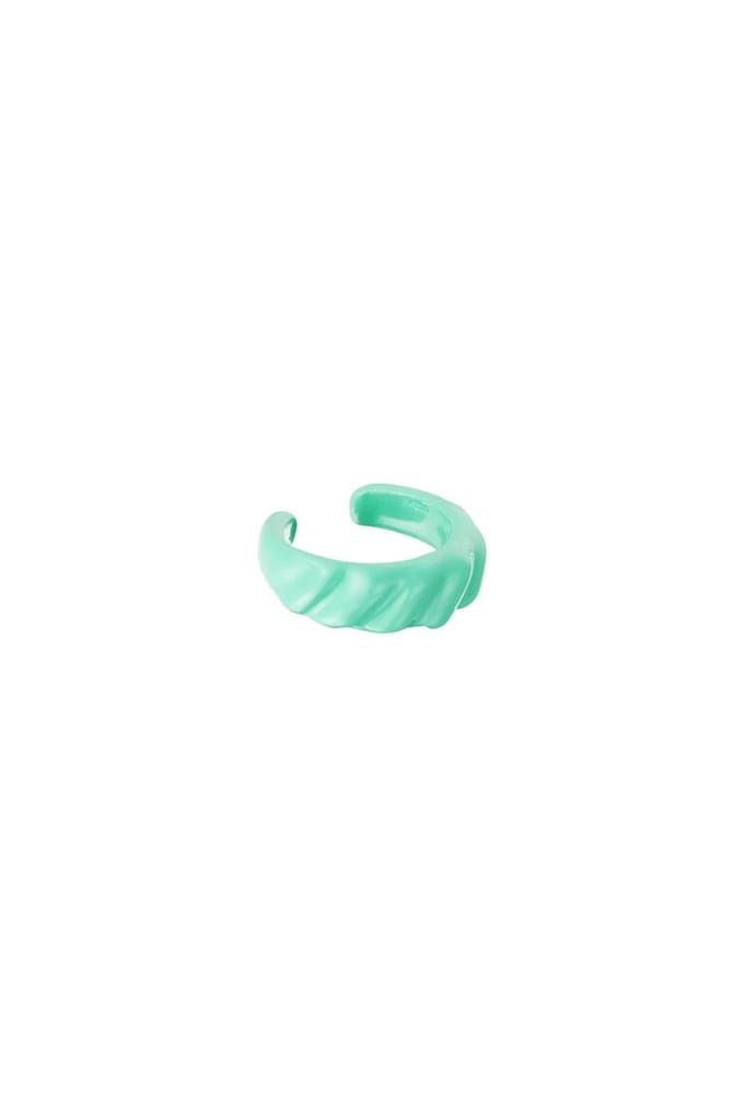 Candy Earcuff Diagonal Ridges