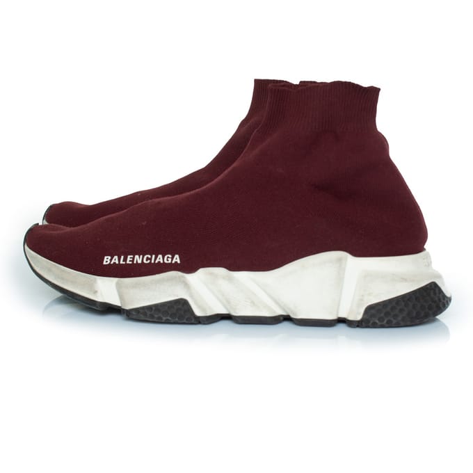Balenciaga Speedrunner in bordeauxrood