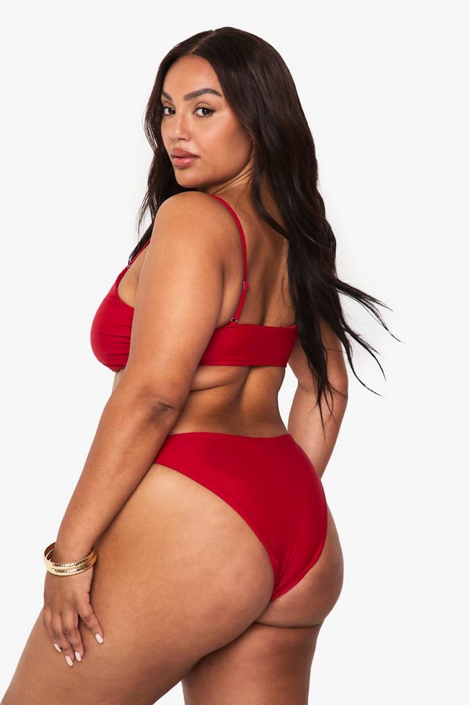 boohoo Dames Plus Swimwear Essentials Crop Bikini Top | Red | Maat: 26