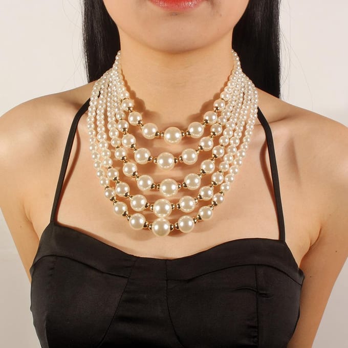 Europa en de Verenigde Staten Overdreven Parelketting Oorbellen Set Mode Meerlaagse Choker Hanger Trui Ketting Diverse Accessoires wit