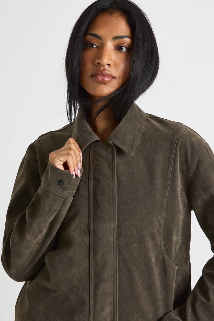 boohoo Dames Faux suede jas met kraag | Kaki | Maat: 44