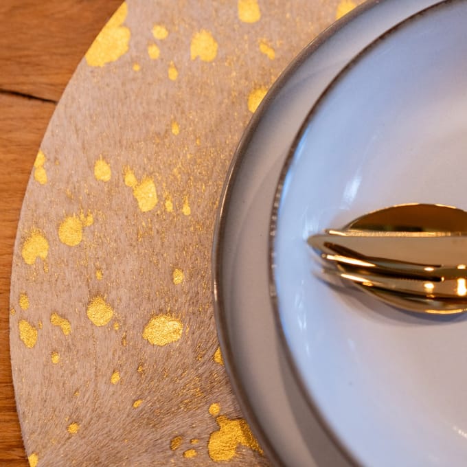 The Leather Rebel - Placemat | Onderlegger - beige goud