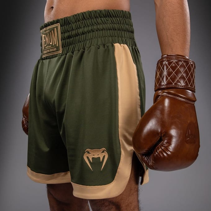 Venum Classic Boxing Shorts Militair Groen Zand - M