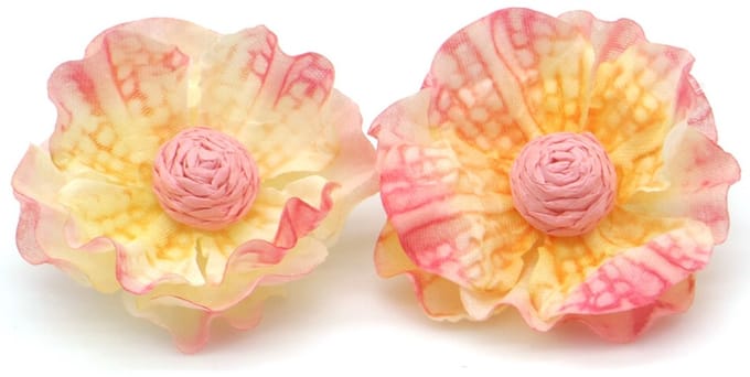 Oorbellen Bloem – Kunststof – 5.5cm – Roze