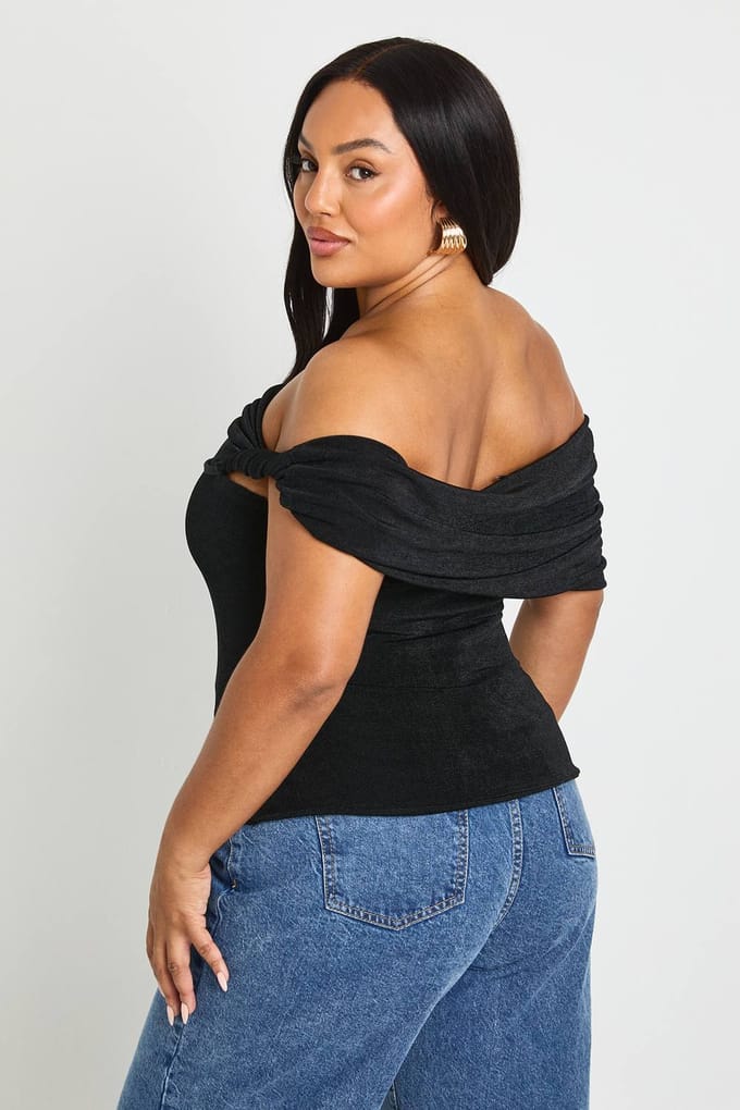 boohoo Dames Plus Bardot Twist Off de schouderloze top | Zwart | Maat: 56