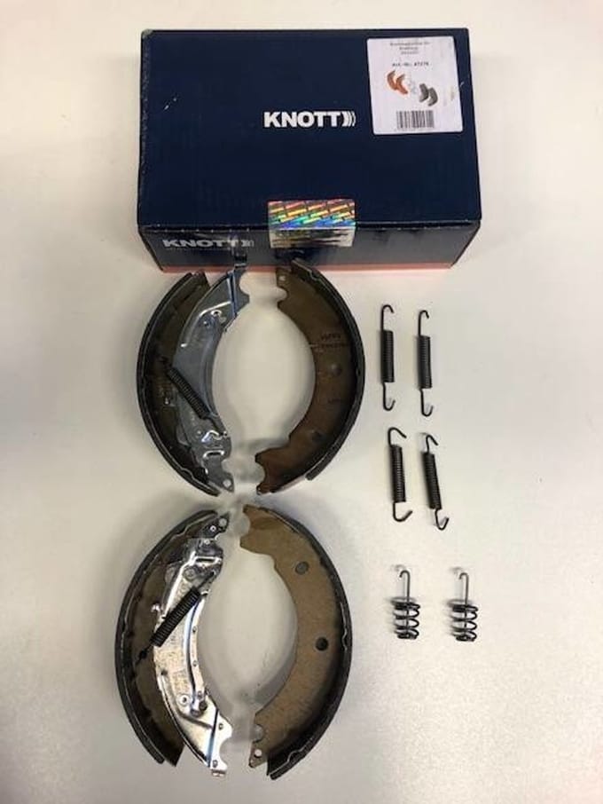 Remschoenen set Knott 200x50 Origineel blauwe doos