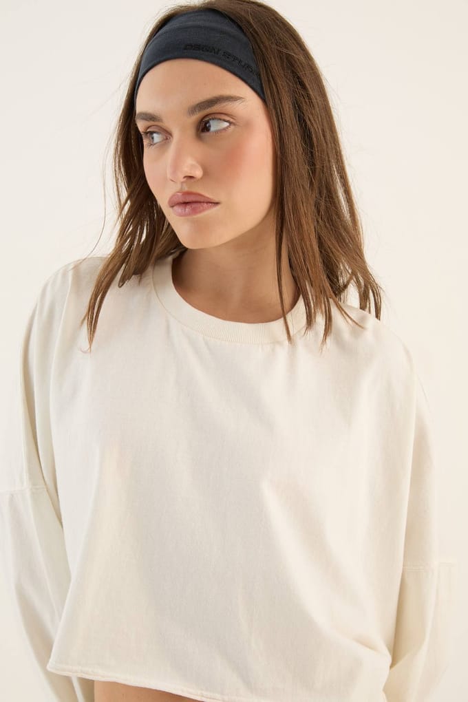 Dames Dsgn Studio Zwaar Gewassen Oversized Lange Mouw Crop T-shirt | Creme | Maat: XL
