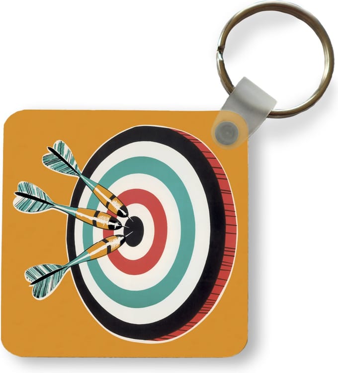 Sleutelhanger - Uitdeelcadeautjes - Een illustratie van drie pijlen in een dartbord - Plastic