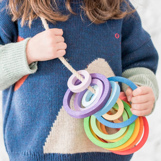 Grapat regenboog nest ringen 20 stks 3 jr+