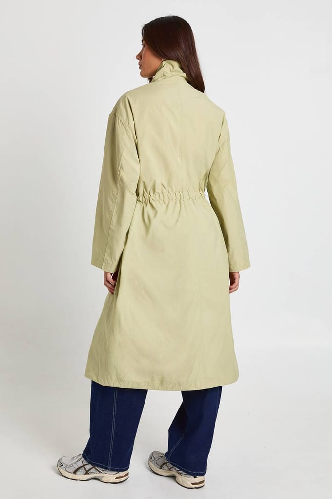boohoo Dames Getextureerde Trenchcoat met Getailleerde Taille | Khaki | Maat: 12