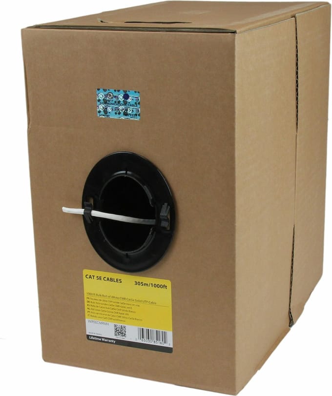 StarTech Bulkrol Cat 5e Ethernet kabel - CMR geclassificeerd -304,8 m - massief - wit