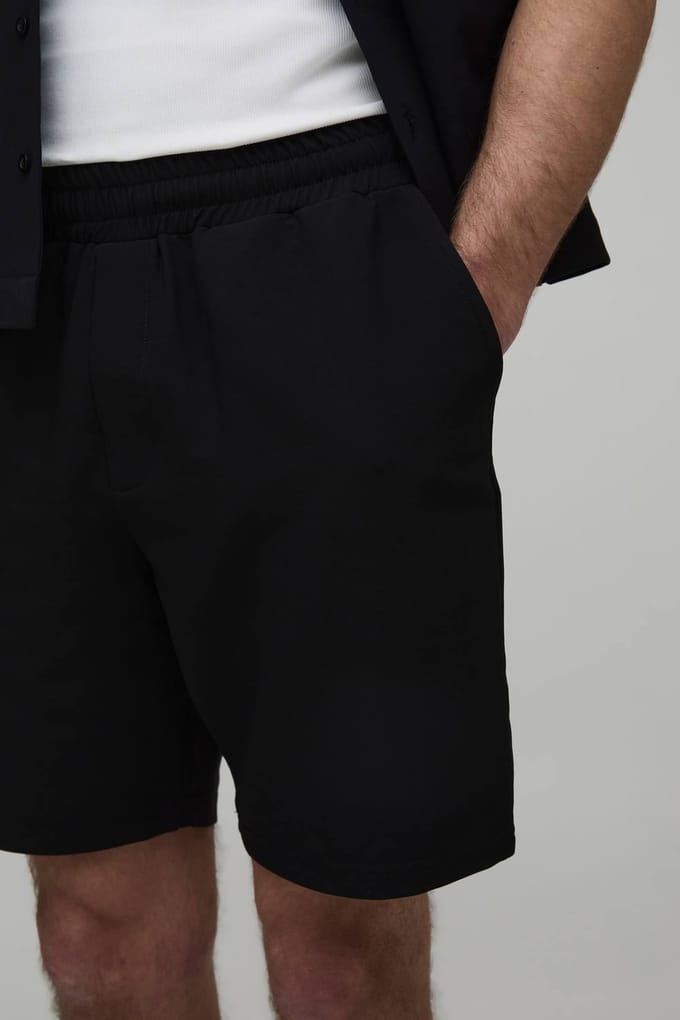 Essential Slim Fit Elasticated Tech Shorts | Black | Size Large