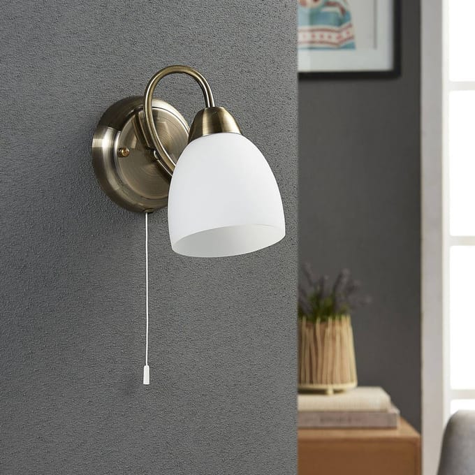 Lindby - wandlamp - 1licht - Glas, metaal - H: 20 cm - E14 - wit, antiek messing