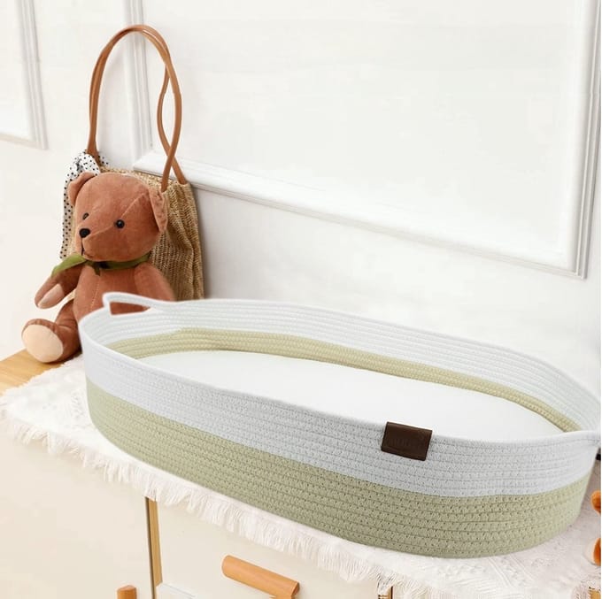 ADSafety Verschoonmand XL - Incl. Matras en 2 Hoezen - Aankleedkussen - Mozes Mand - Babykamer - Commode - Babyshower - Crème
