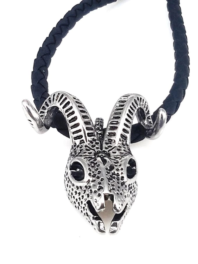 Stoer zeer gedetailleerd ram schedel hanger in 3D afbeelding gratis leer ketting van L 60 cm.