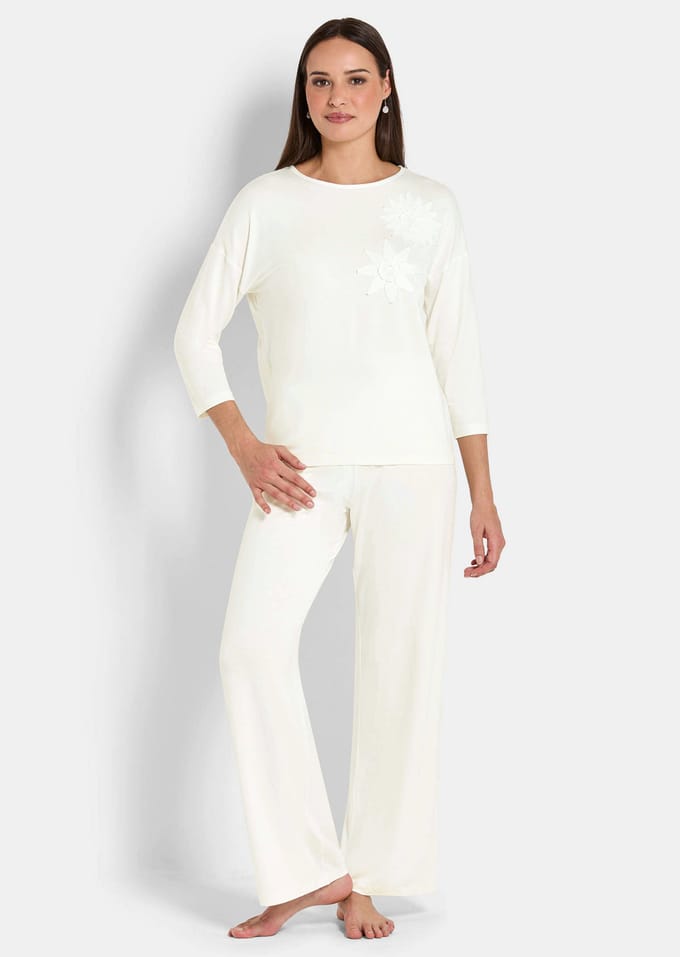 Pyjama met bloemenapplicatie - gebroken wit - Gr. 46 van Goldner Fashion