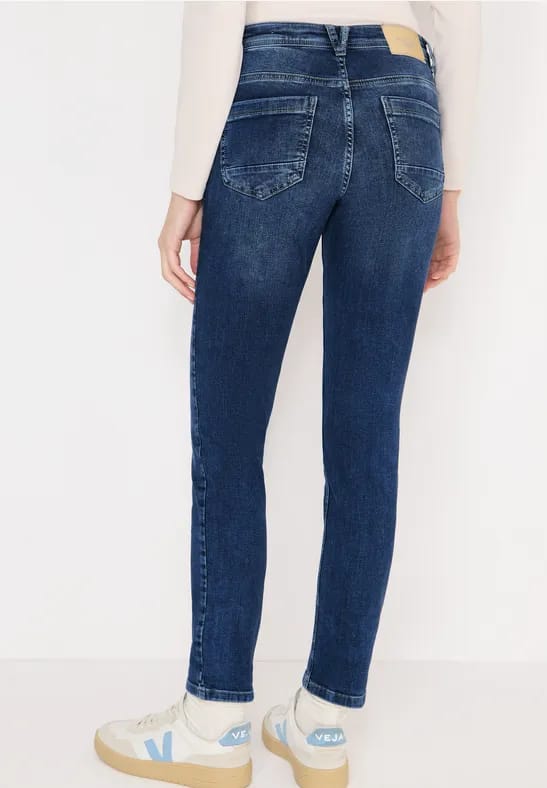 Slim Fit jeans