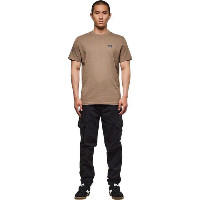 Weekend Offender Heren Strand Badge T-Shirt (Zand)