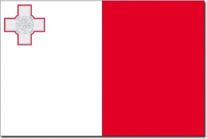 New Age Devi - Vlag van Malta - 90 cm x 150cm