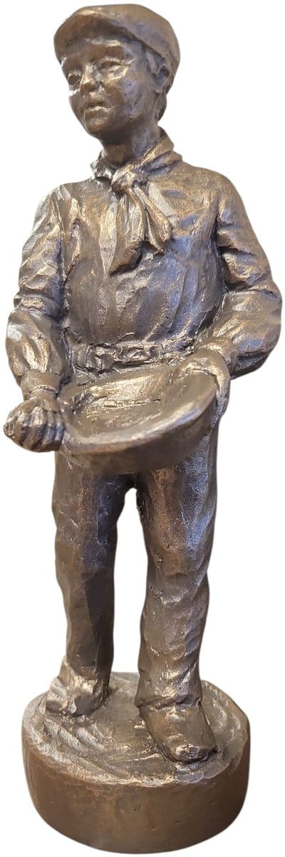 Zaaiende boer - 8x23x8 cm - Neolith - Brons kleurig - Beroepen beeld