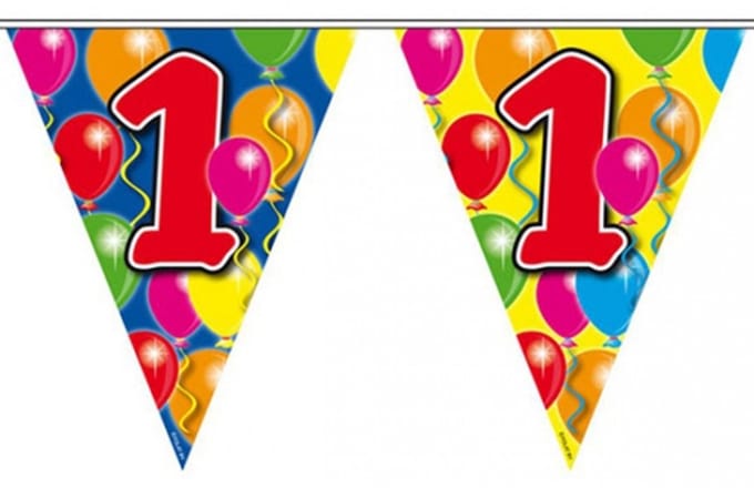 1 jaar Leeftijd versiering vlaggenlijn - 2x - vlaggetjes - slinger - 10 meter - kunststof