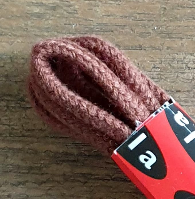 Marla schoenveters - ca 3mm dik (medium rond) - 65 cm midden bruin medium brown - Nederlandse kwaliteit veters - 1 paar