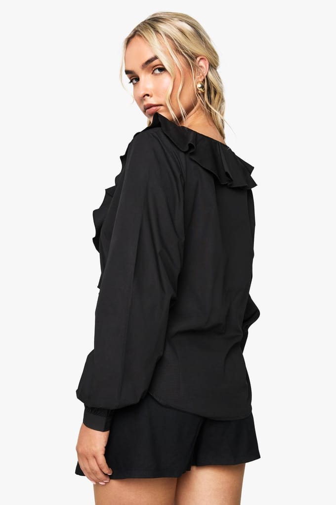 boohoo Dames Ruffle Cutwork Trim Blouse | Black | Maat: 6