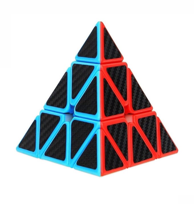Pyramid cube - Piramide vorm - breinbreker - driehoek kubus 9.5CM
