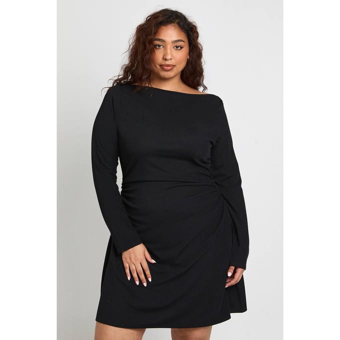 boohoo Dames Plus lange mouwen gerafelde mini-jurk | Black | Maat: 24