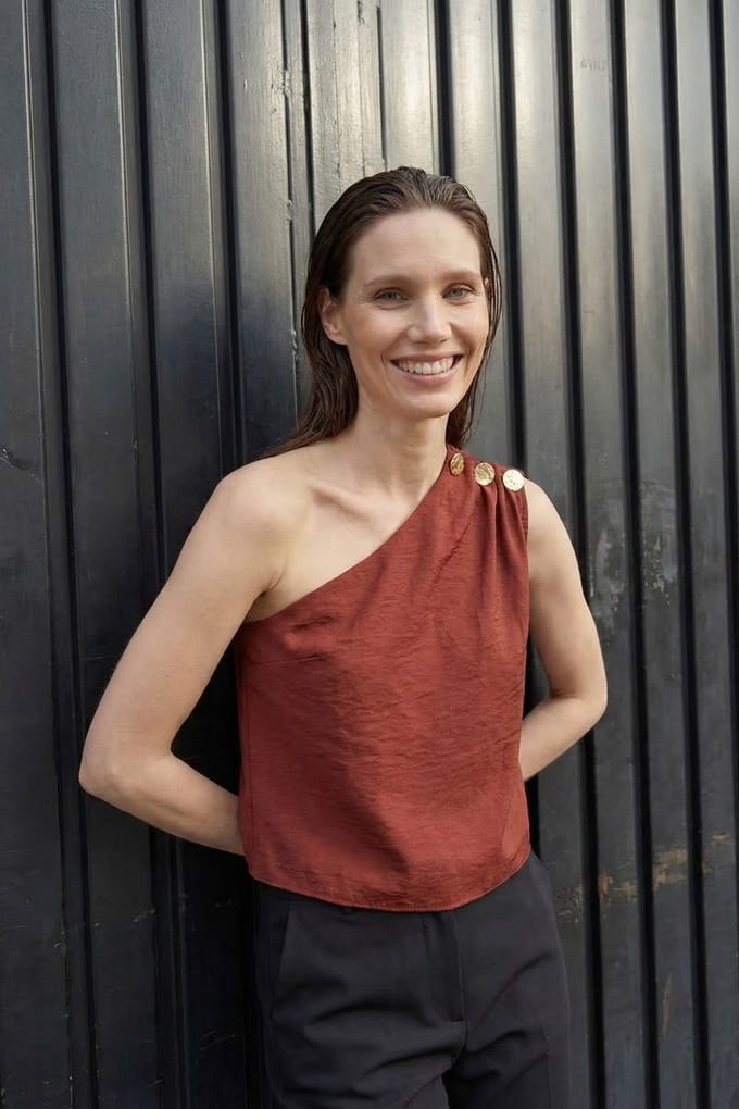 Asymmetrische Kraag Mouwloze Chiffon Top