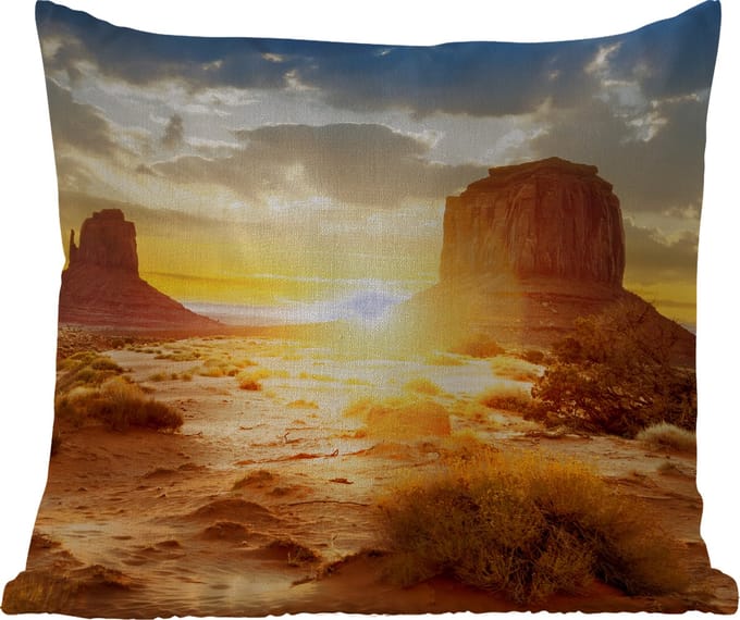 Buitenkussen - Zonsondergang - Rots - Landschap - Horizon - 45x45 cm - Weerbestendig