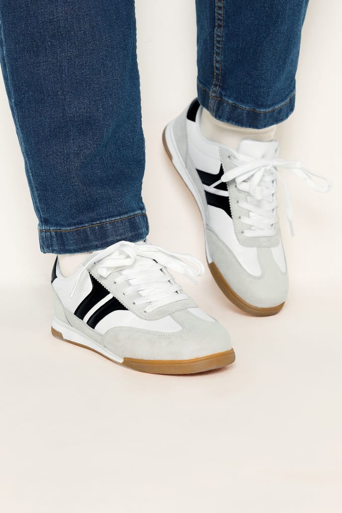 Yours Witte Vetersneaker Met Zijstreep In Brede Epasvormsize 37E