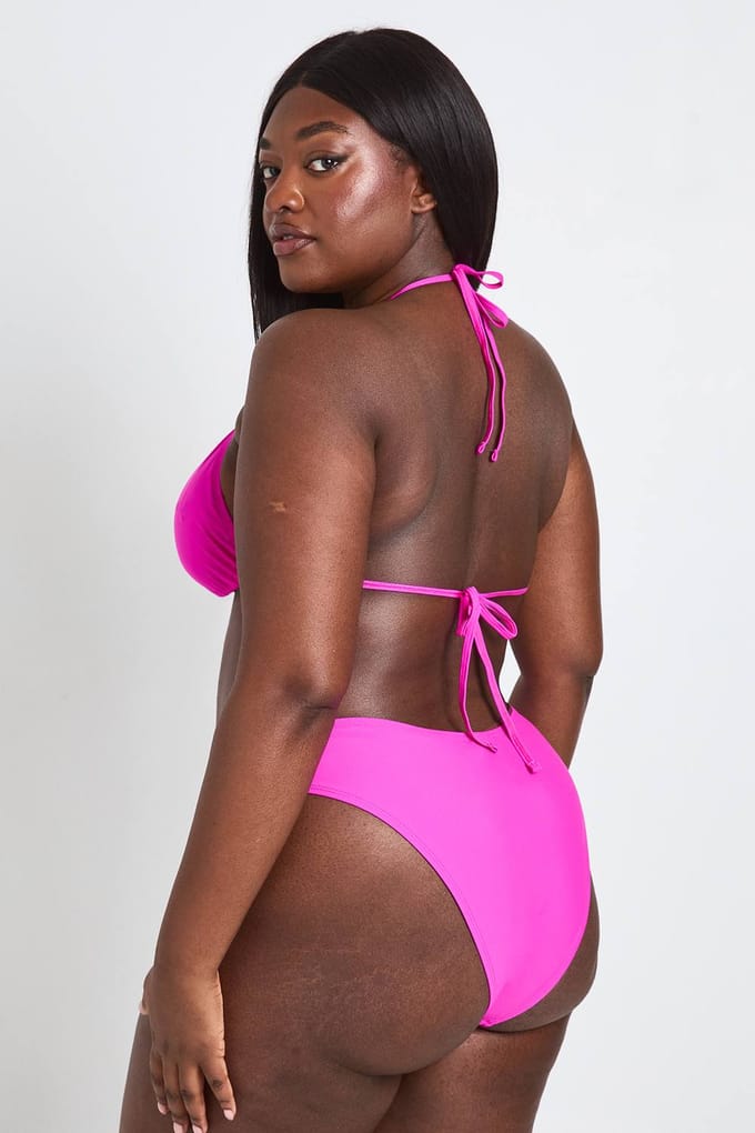 boohoo Dames Plus Essentials Effen Bikinislip | Fuchsia | Maat: 48