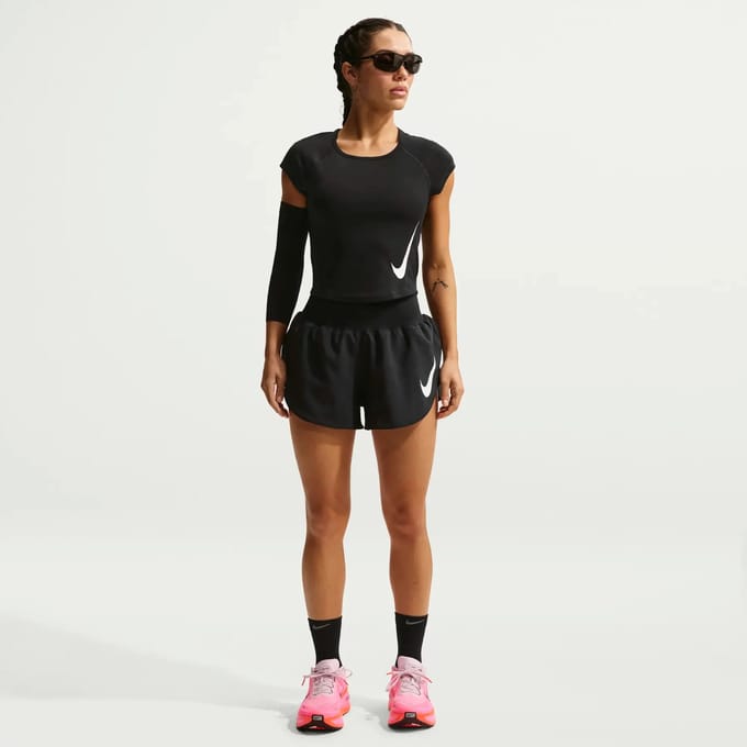 Damesshort Nike Tempo Flow Swoosh