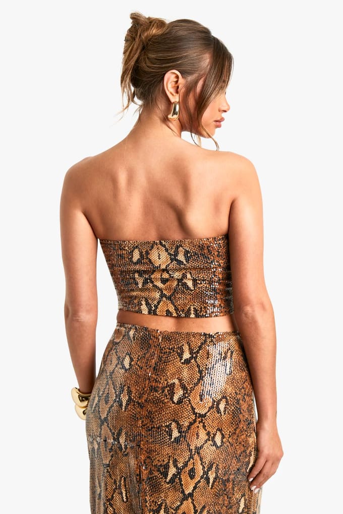 boohoo Dames Sequin Snake Longline Bandeau Top | Bruin | Maat: 36