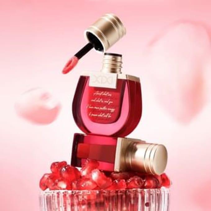 xixi - Cold & Pop Moisturizing Lip Gloss - 4 Colors #01 Famous Actress - 4.8g