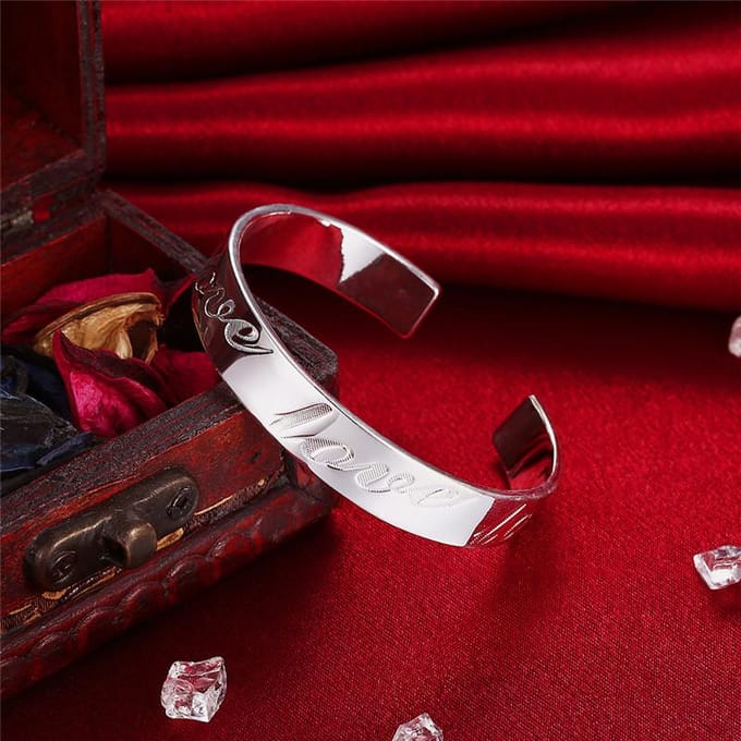 Bracelet de mode populaire Bijoux Bracelet LOVE Plaqué Argent Bracelet Ouvert pour Femmes gray