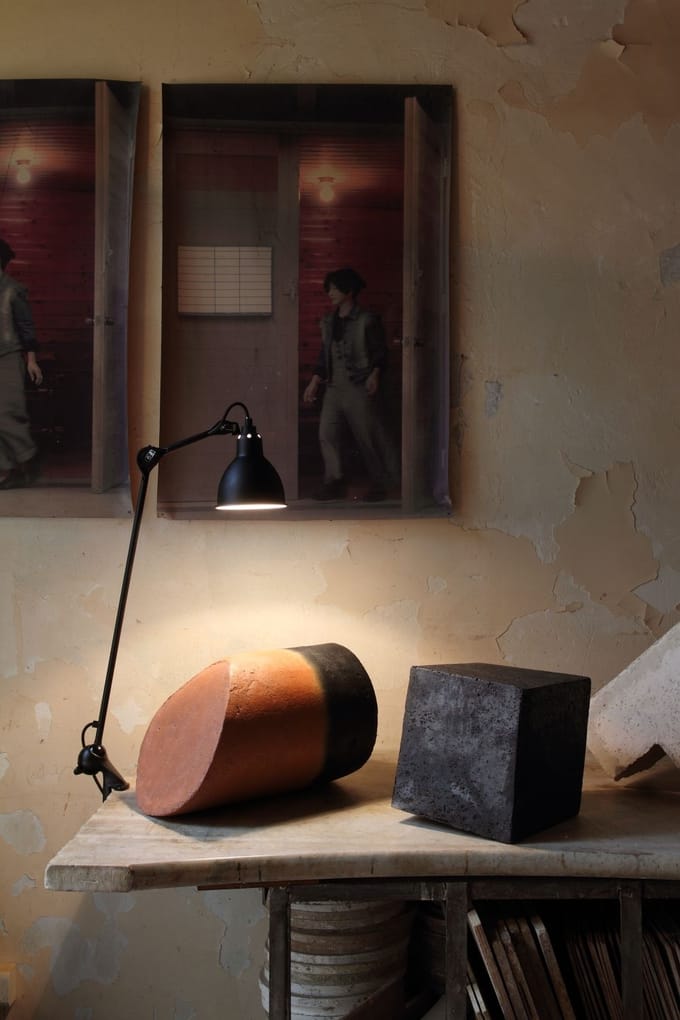 DCWéditions - LAMPE GRAS N°201 klemlamp - rood - conisch