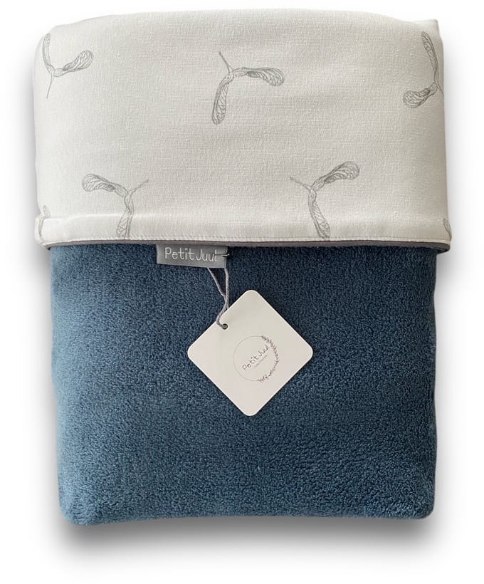 Petit Juul wiegdeken propeller teddy blauw 90x90