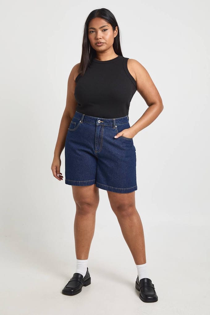 boohoo Dames Plus Boyfriend Denimshorts | Indigo | Maat: 56