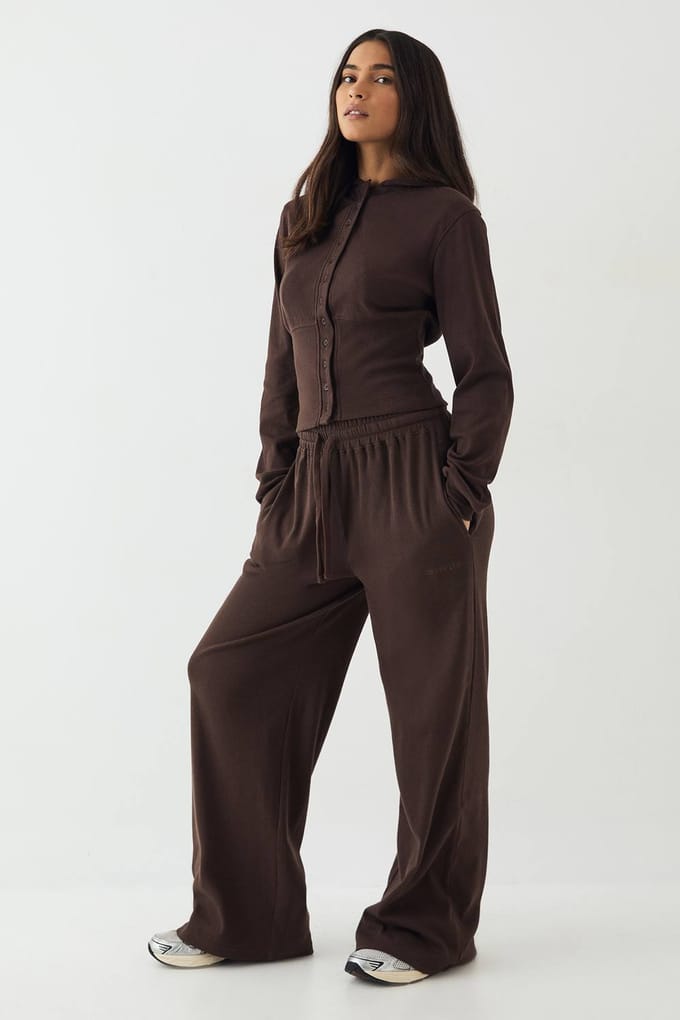 Dames DSGN Studio Rib Rechte Pijp Jogger | Dark Chocolate | Maat: Medium