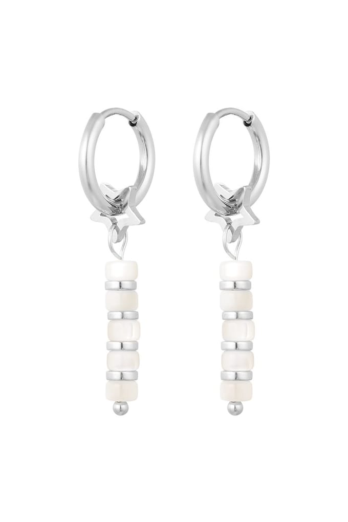 Oorbellen ster met kralen - zilver/wit