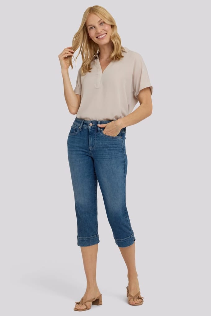 Marilyn Straight Crop Jeans In Re-New Denim