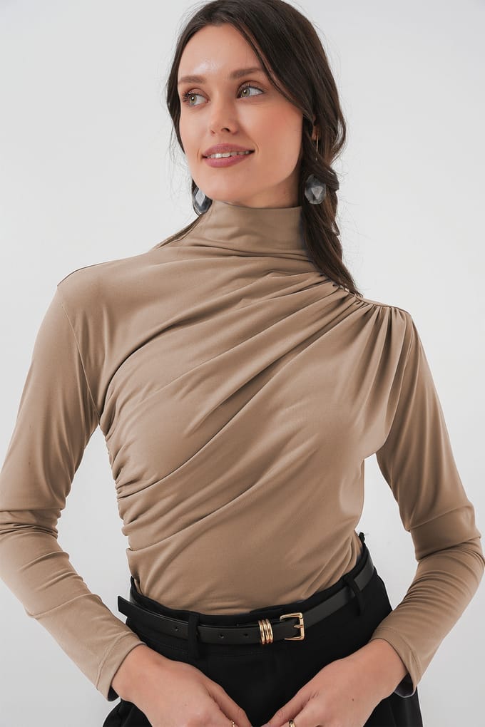 Getailleerde Colblouse met Drapé Detail